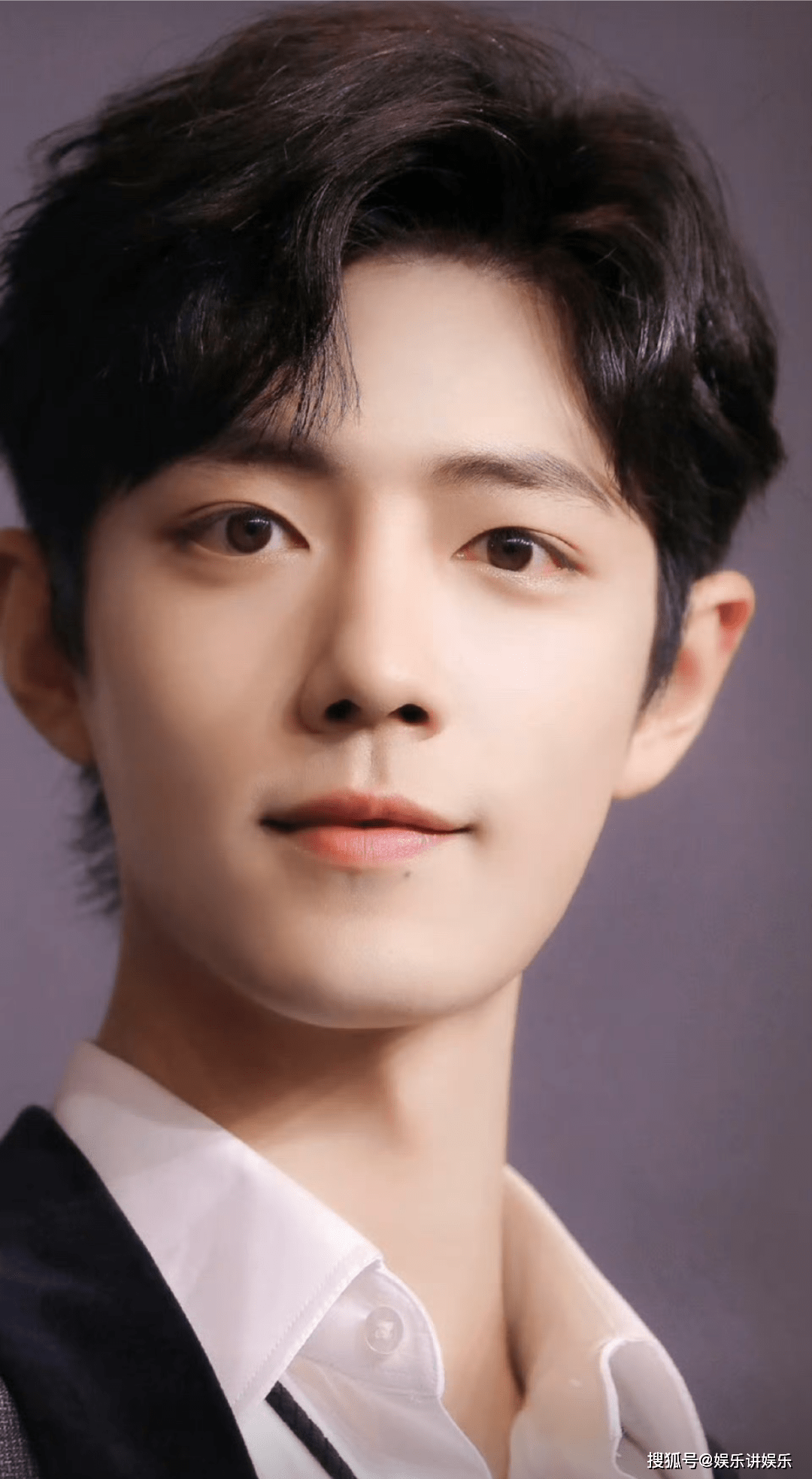 肖战工商合唱团同学的控诉:29岁的肖战是哥哥,26岁的自己是叔叔_容貌