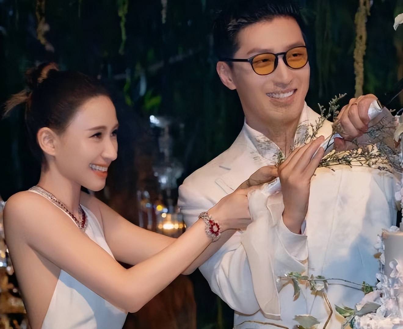 窦骁何超莲新婚后太冷淡!