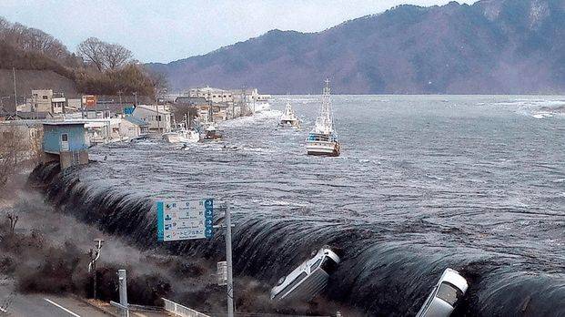 日本地震海啸死尸现场图片