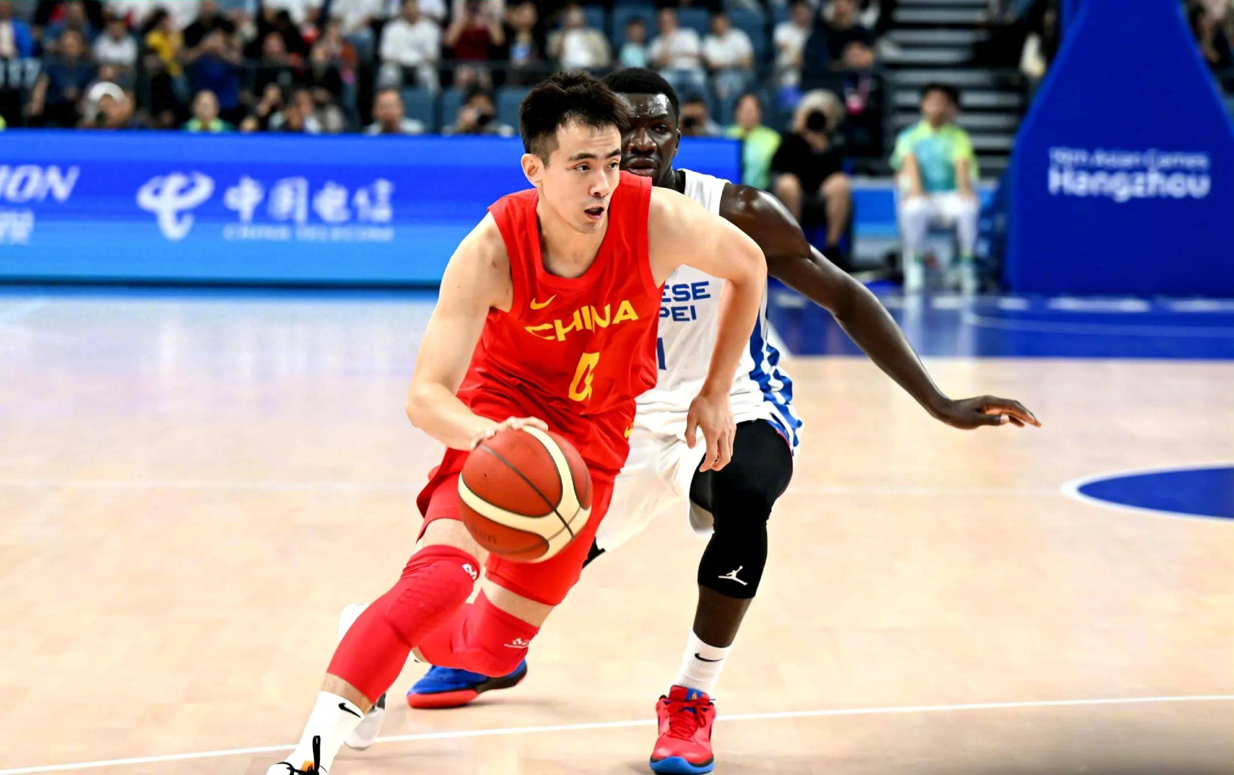 赵继伟承认是初中生,乔帅是大学教授,中国男篮输球都是因为无法理解