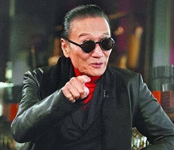 刚刚处理好自己的情绪,谢贤决定好好拍戏,拿出更好的作品.02 浪子回头