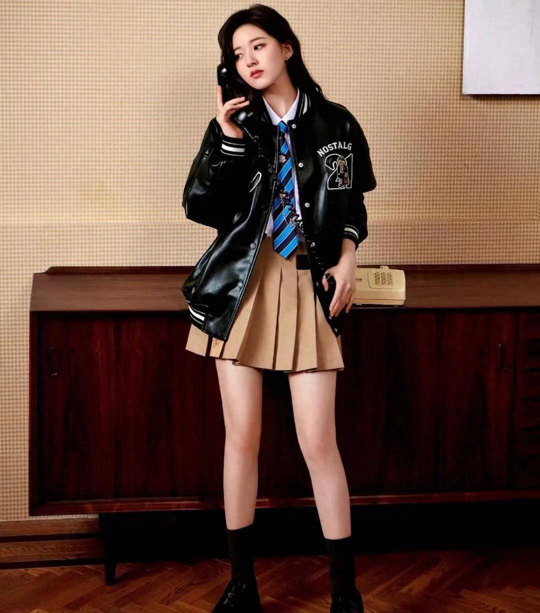赵露思穿jk照片,俏皮可爱_青春_感觉_时代
