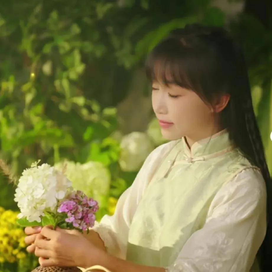 李子柒终于营业了,让我们一起放松心情,回归自然感受田园气息.