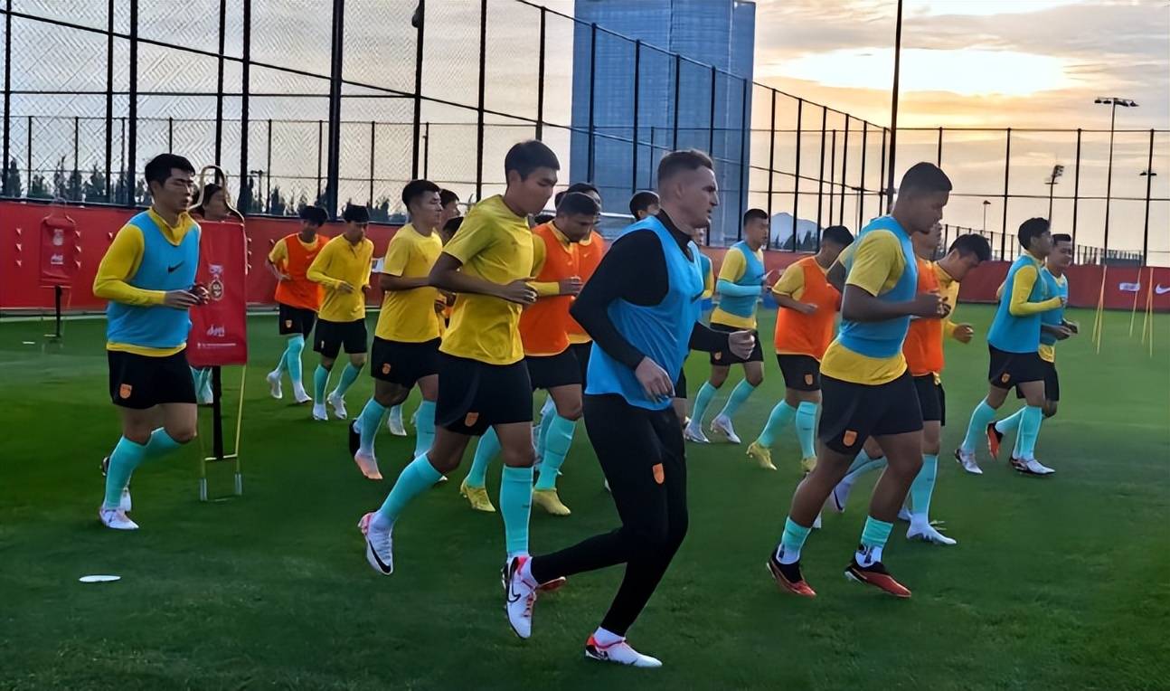 国足vs越南,扬科维奇必须大胆变阵,弃用两大王牌或可收到奇效_艾克森