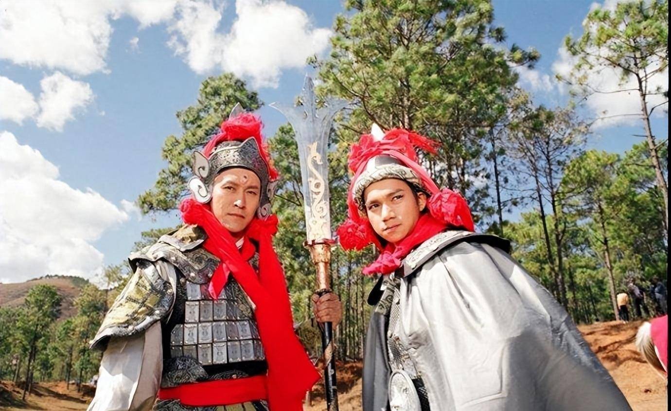 10版"二郎神"杨戬,有人俊逸潇洒,有人英武不凡,有人不正常不类_封神榜