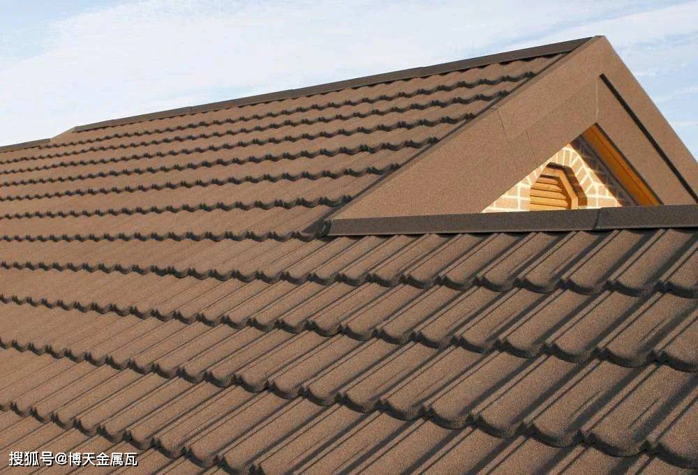 在天花乱坠的彩石金属瓦市场上,如何来选择适合自己屋面的一款瓦片!