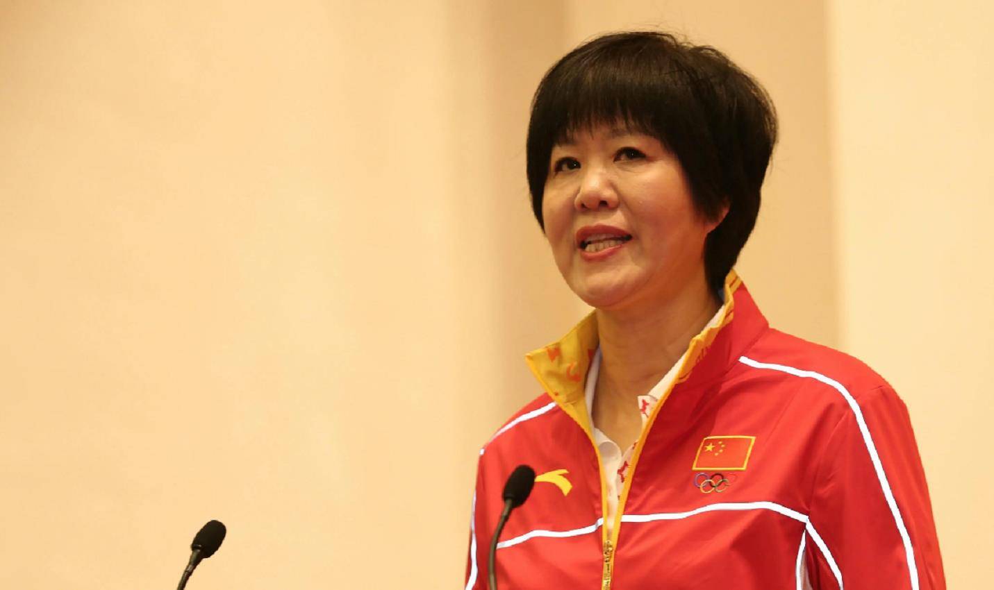 郎平前队友陈招娣:中国女排五连冠功臣,骨灰中夹杂着多枚钢钉_教练