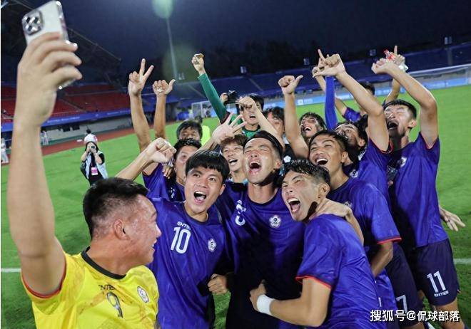 4-0！世预赛中国球队首胜：FIFA第154快晋级36强赛，上万球迷狂欢_手机 