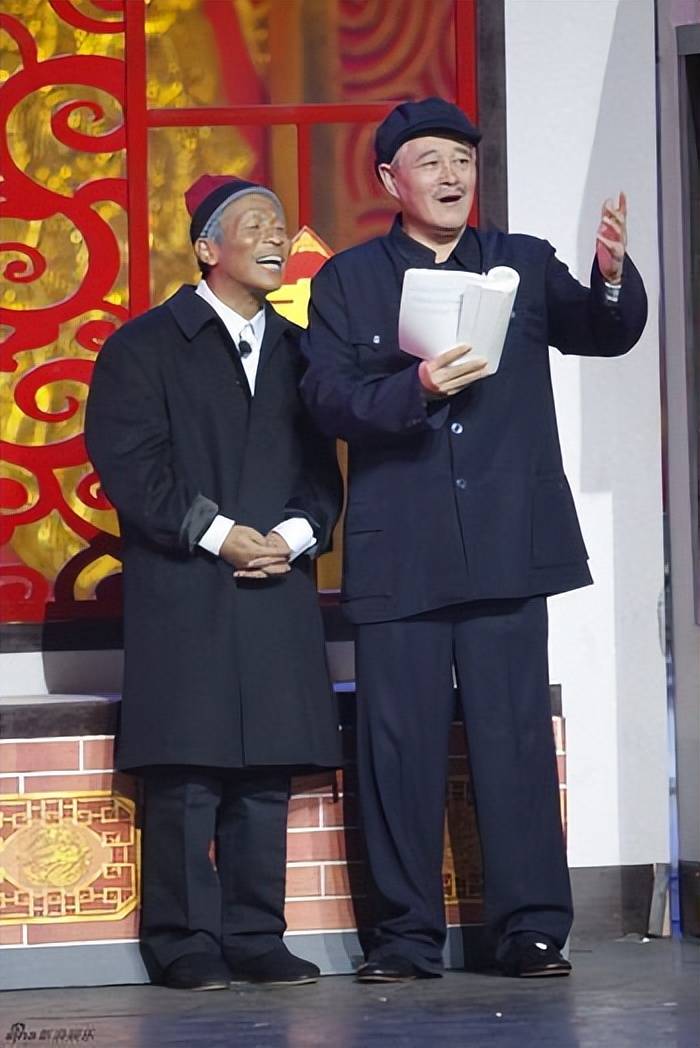 这是称低头哈腰非坏事的赵本山,一直不倒的原因_徒弟_艺术_才华