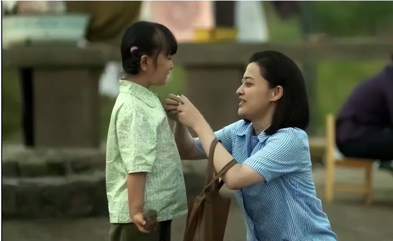 父母爱情:团宠丁小样人生失败之笔,因为娘的格局_老丁_德华_江家