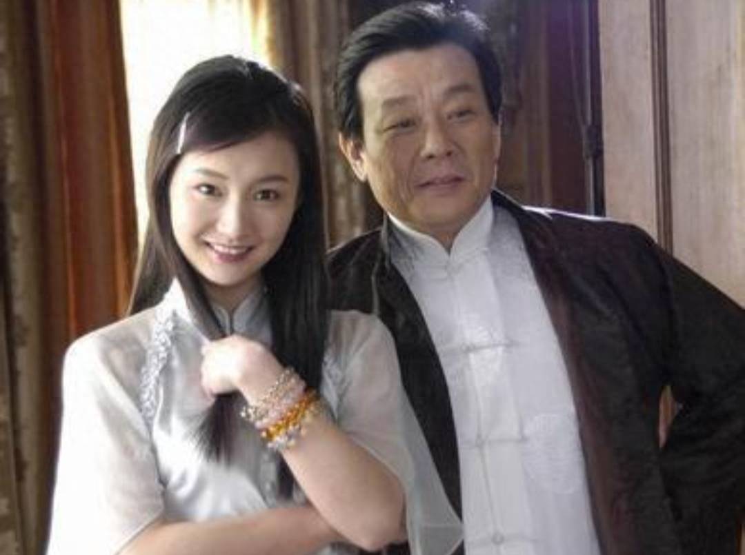《珍珠传奇》播出34年,剧中演员一人向佛,一人单身,只有他圆满_寇世勋