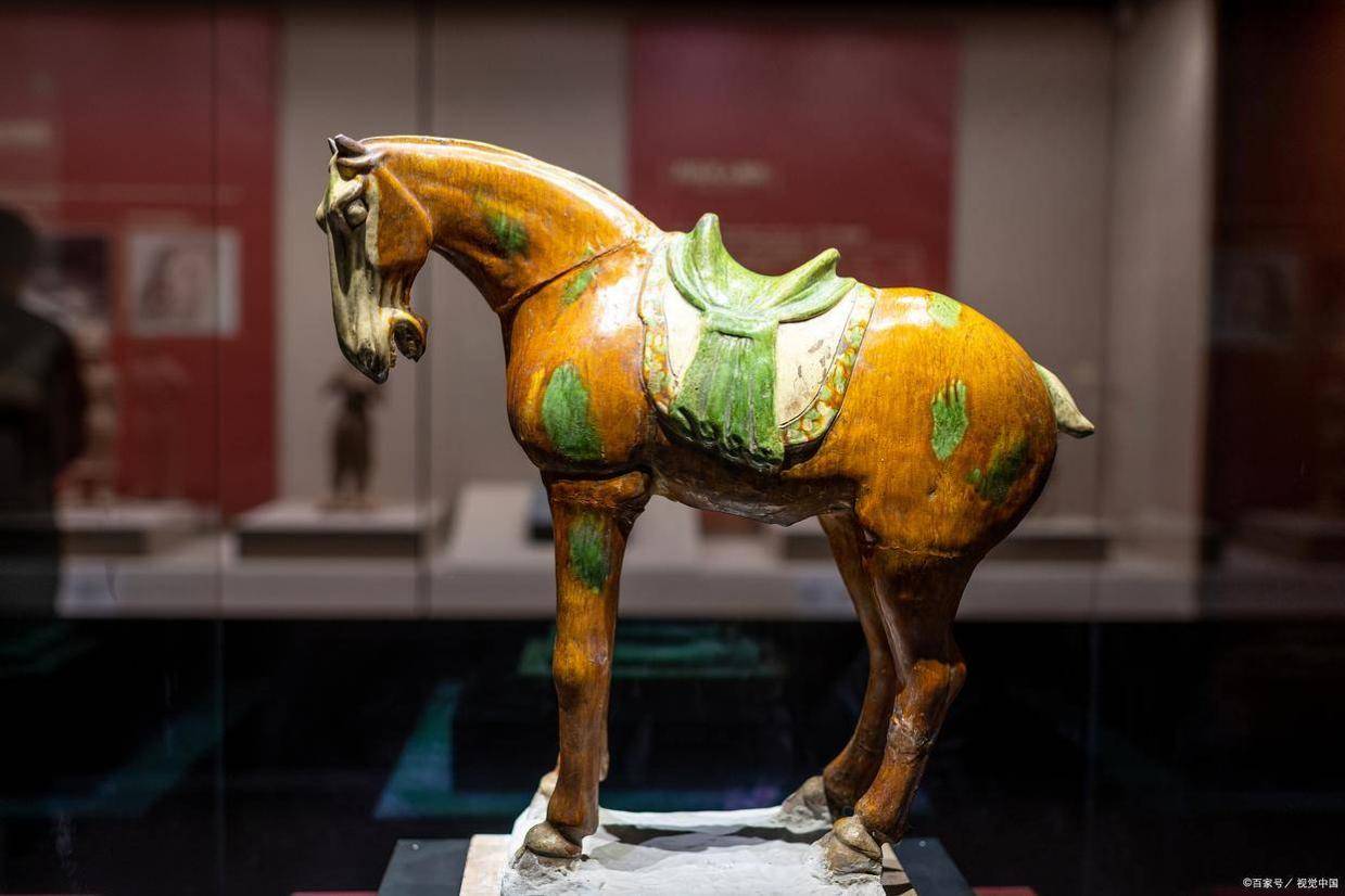 中国唐三彩 250px-SancaiHorseTang7-