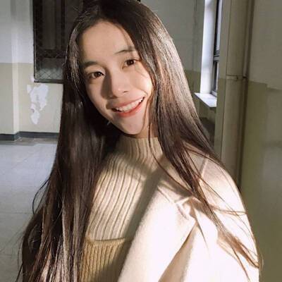 璟美国际:线条柔和的眉型能体现出亚洲女性温柔,优雅,知性气质_眉毛