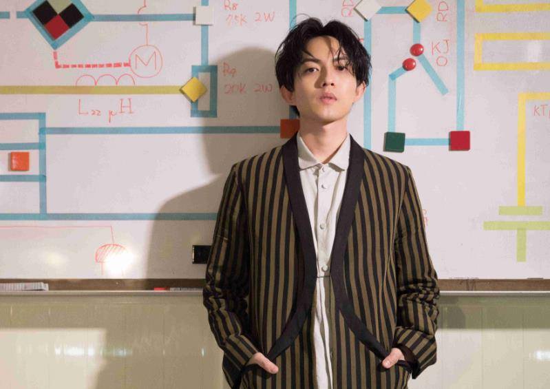 天才歌手的过往,从驻场歌手到一代传奇,林宥嘉的人生值得学习_时候