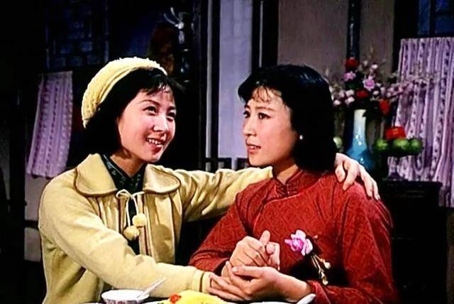 其实,吴海燕参演的电影,电视作品并不算多,但早年间的作品几乎部部是
