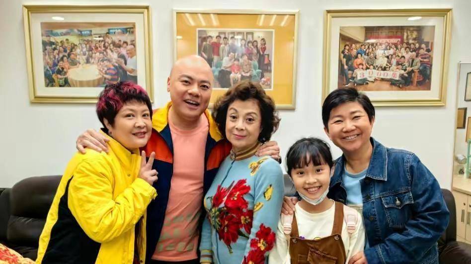 《外来媳妇本地郎》当中的吴多美,她与苏贵元阴阳相隔已有一年