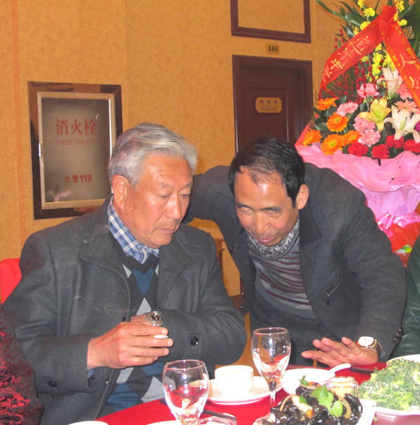 太极弟子赶赴太极圣地陈家沟 庆祝太极大师陈伯祥71岁生日_师父_先生