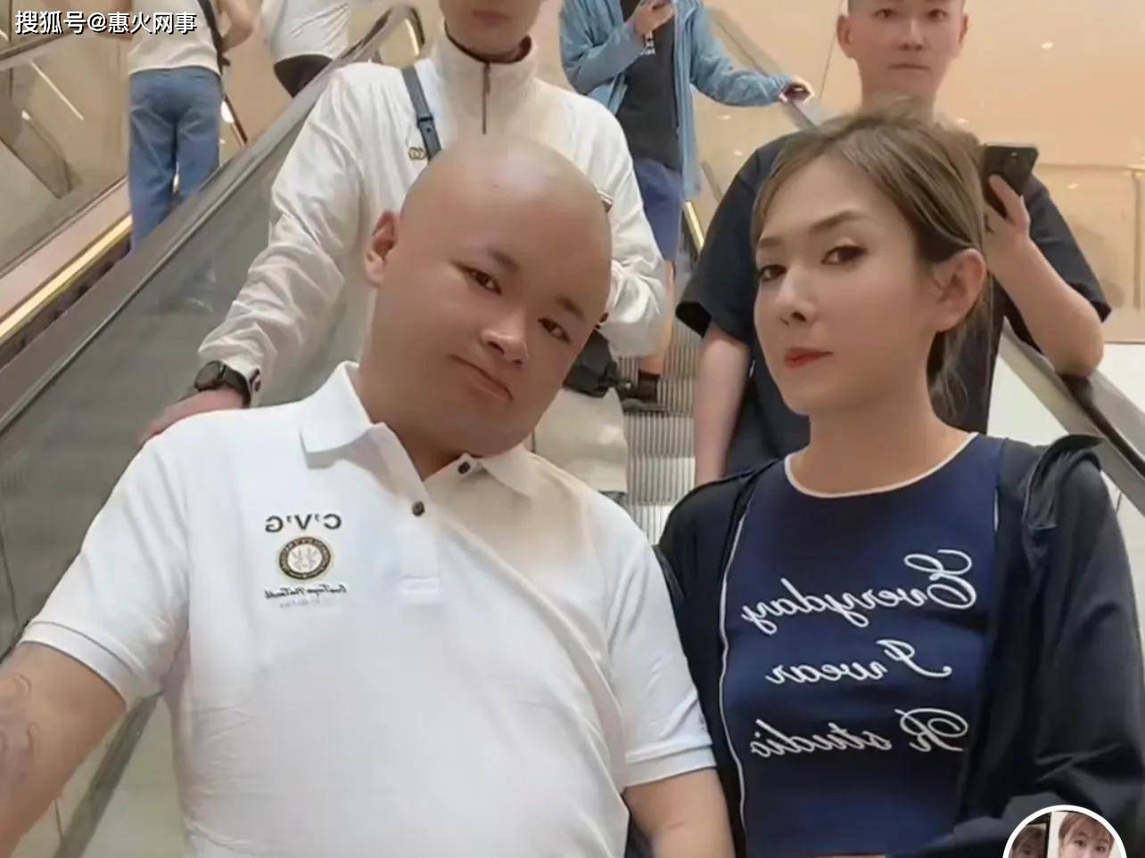 每月5万零花钱不够花,老狗痛哭宣布和白雨离婚_直播_老婆_孩子
