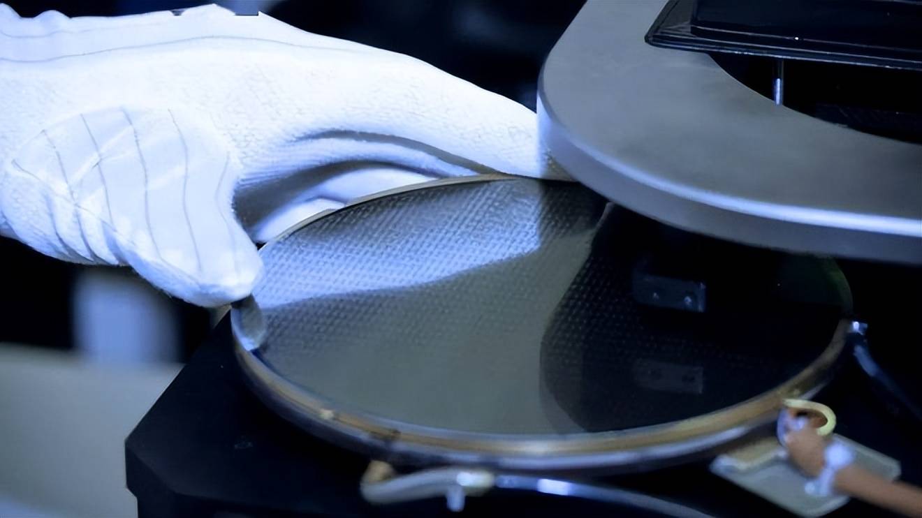 90%光刻胶都从日本生产,一旦断供我们要怎么办呢_方面_进行_的作用