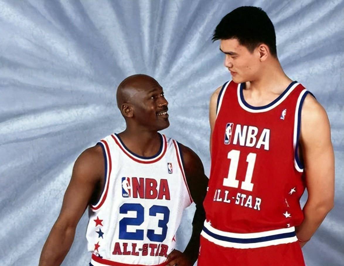 姚明2002年nba选秀前十重排:布泽尔,斯科拉逆袭_顺位_篮球_首轮