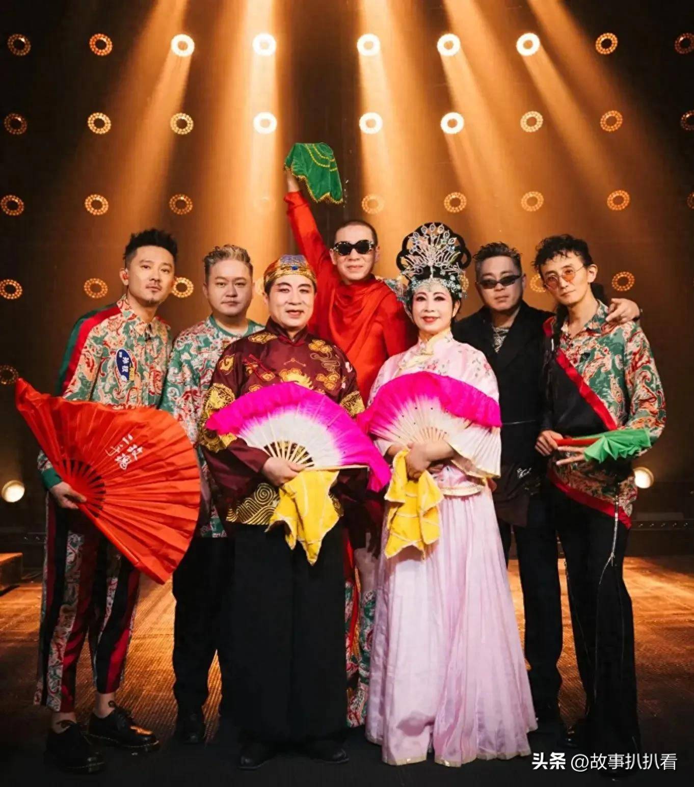 二手玫瑰:从包子事件到摇滚之巅,他们的成功无人能挡_梁龙_表演_音乐