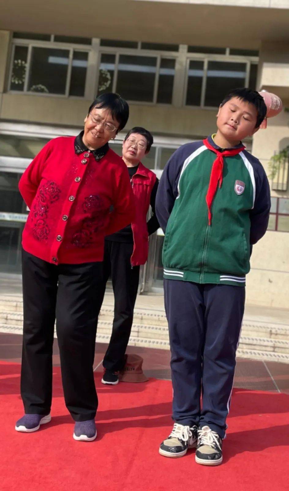 流年不弃桑榆老,春光冉冉映重阳——陈中实验学校重阳节系列活动纪实