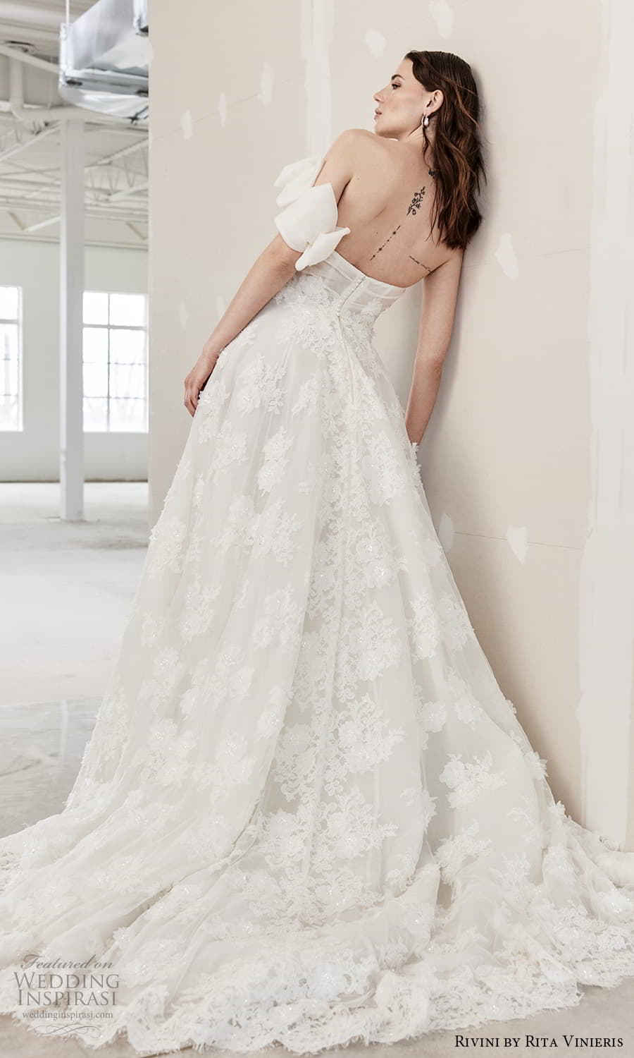 rivini by rita vinieris 2024 春季婚纱系列 融合传统与现代优雅轻松