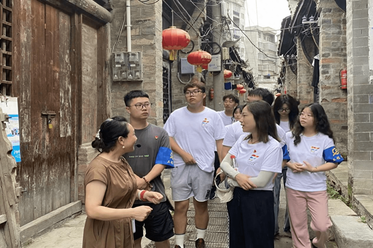 大学外经贸学院青春工程队前往湖北省黄冈市罗田县胜利镇开展实地调研