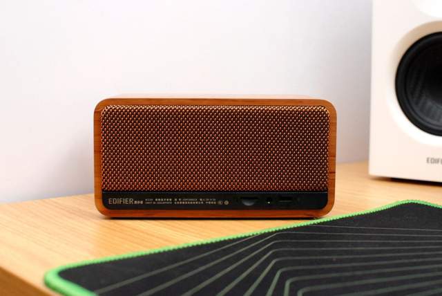 10月桌搭更新：多款数码好物升级分享，看看有没喜欢的？