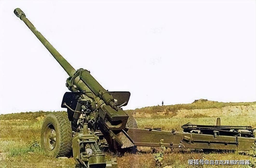 6门m-46型130mm加农炮,是苏俄在40年代研制出来的一种重型加农炮,是