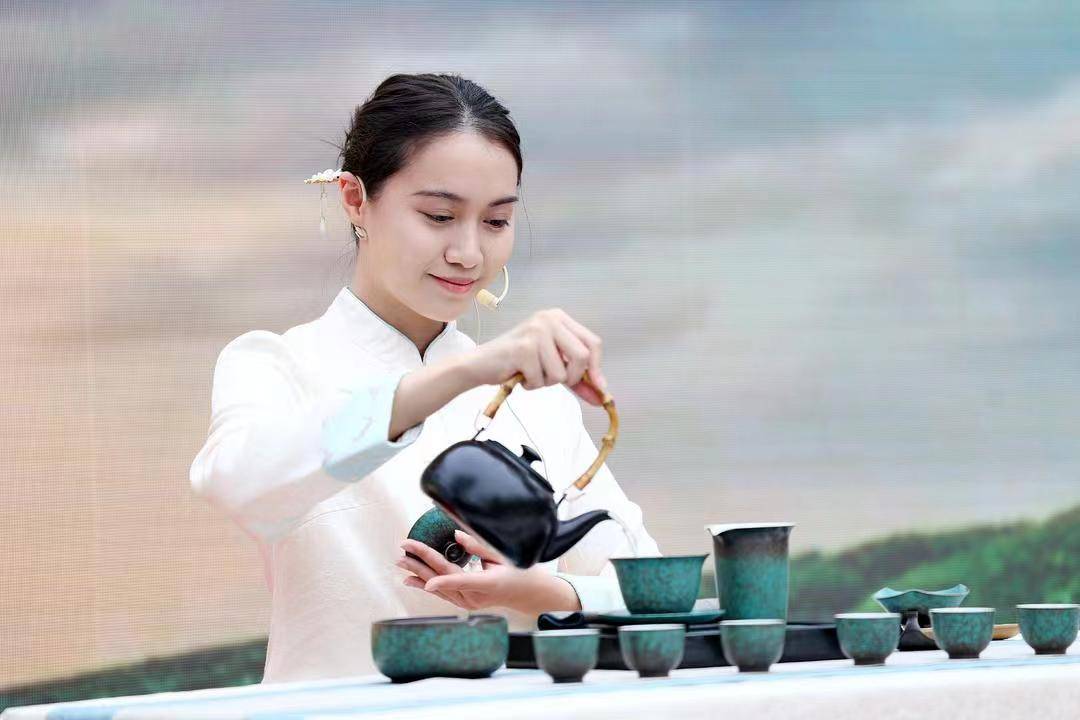 四川省茶馆协会:这场茶艺大赛,隔着屏幕都能嗅到茶香_成华区_成都市