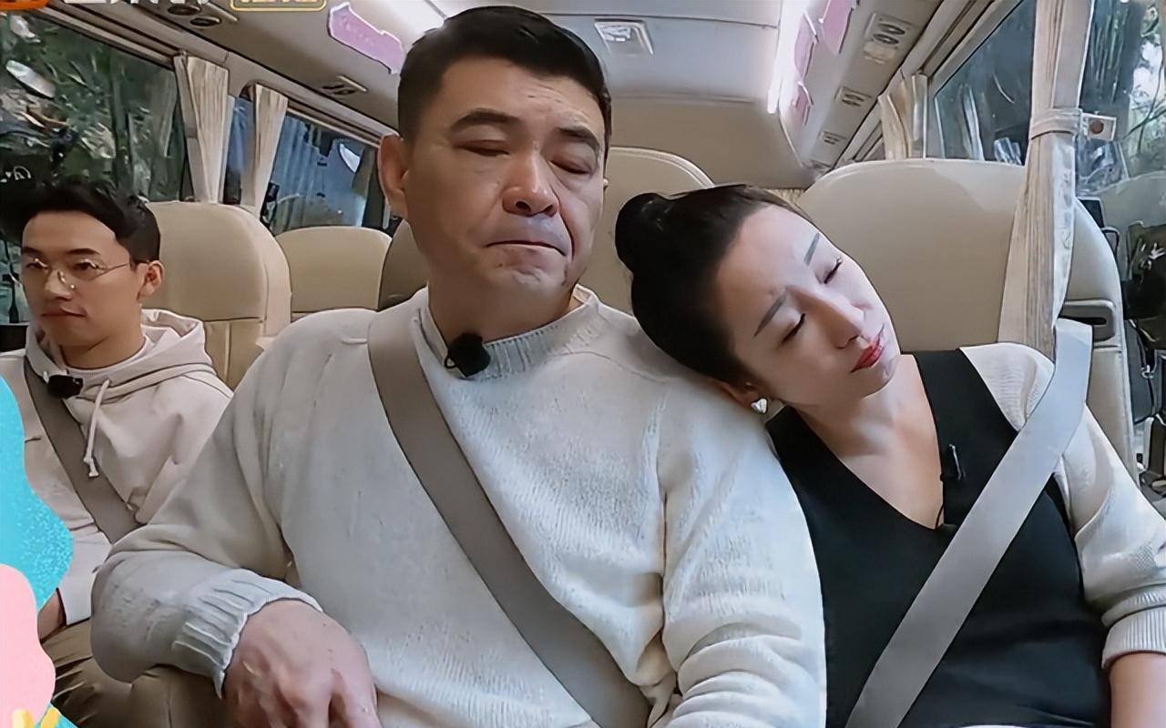 老公面前做"绿茶",外面是大姐大,秦海璐活成了无数女人羡慕的样子