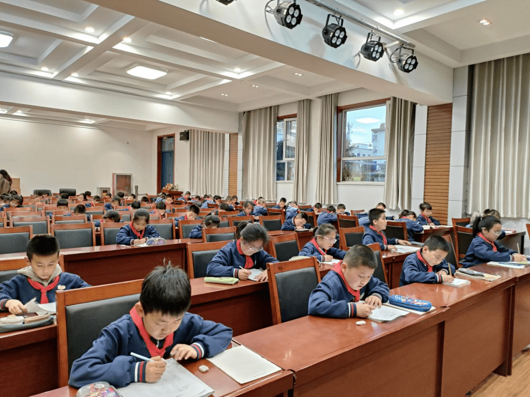 忻州市七一路小学举办数学口算竞赛活动