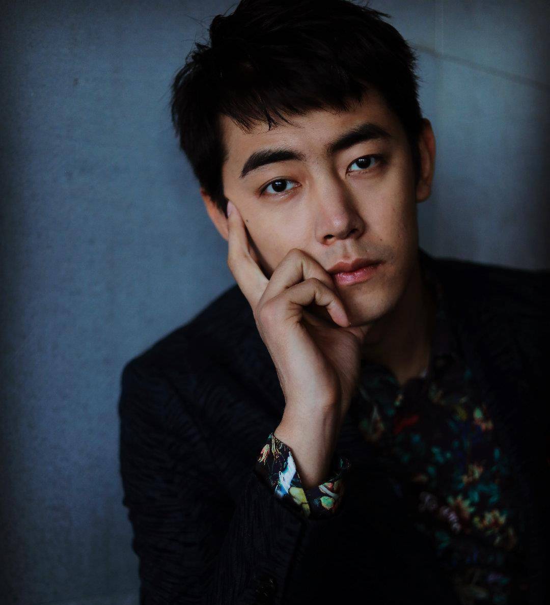 分手一年,纪凌尘还是那个纪凌尘,阚清子却不似从前_因为_年龄_变化