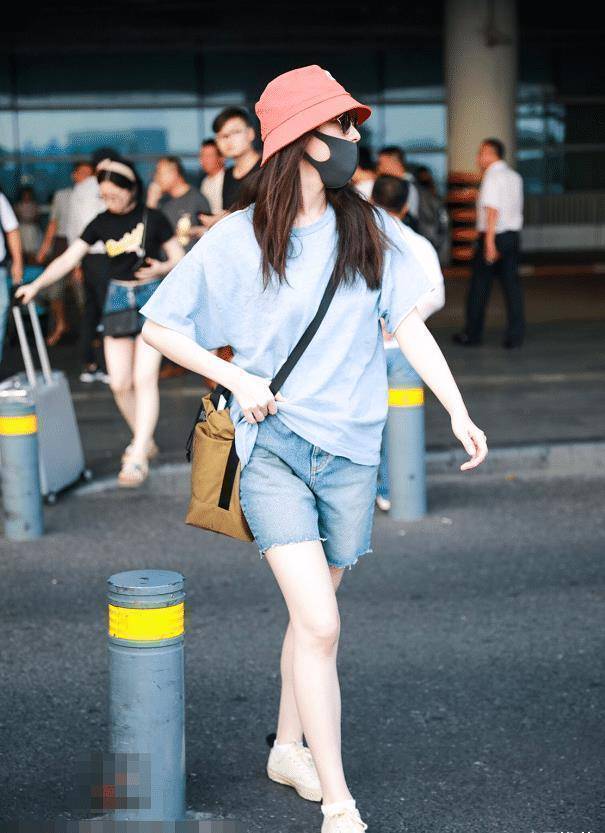 倪妮也偷偷发福?