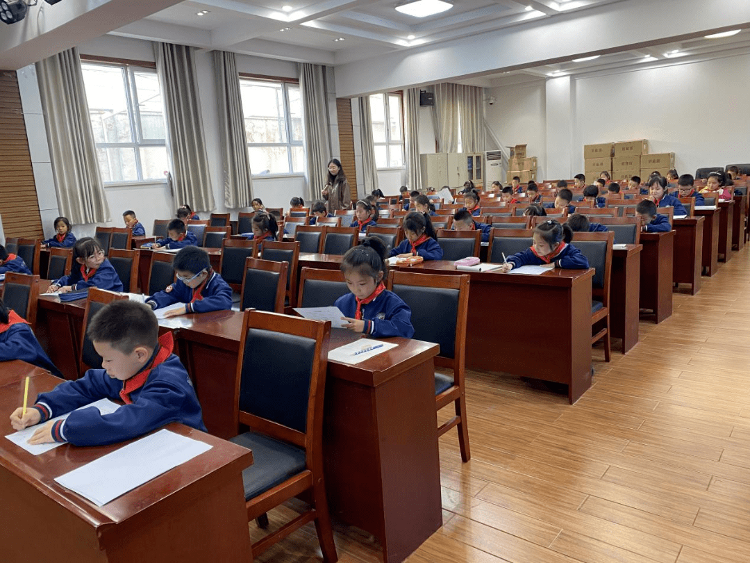 忻州市七一路小学举办数学口算竞赛活动