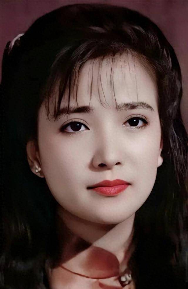 她演遍四大名著,弃同居5年男友,嫁三婚许亚军,患癌后才懂真爱_何晴