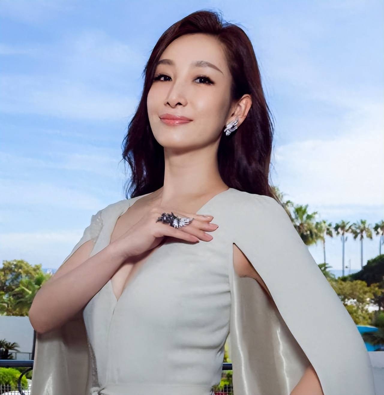 秦海璐大胆自爆高考英语仅7分,网友惊呼:怎么做到的?_明星_支持_时代