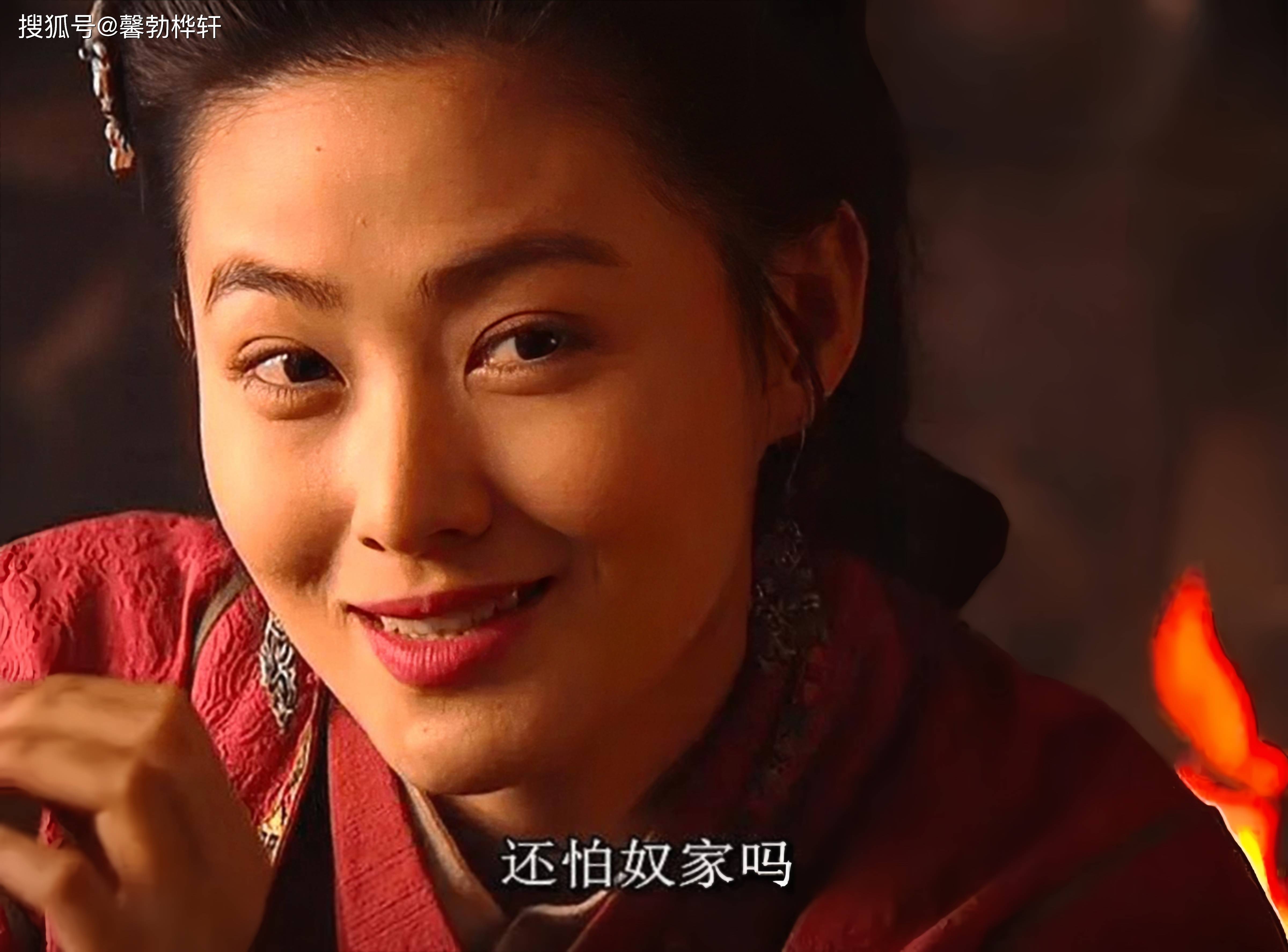 王思懿53岁幸福生活:头婚闪婚闪离后的秘密,让人们猜不透!