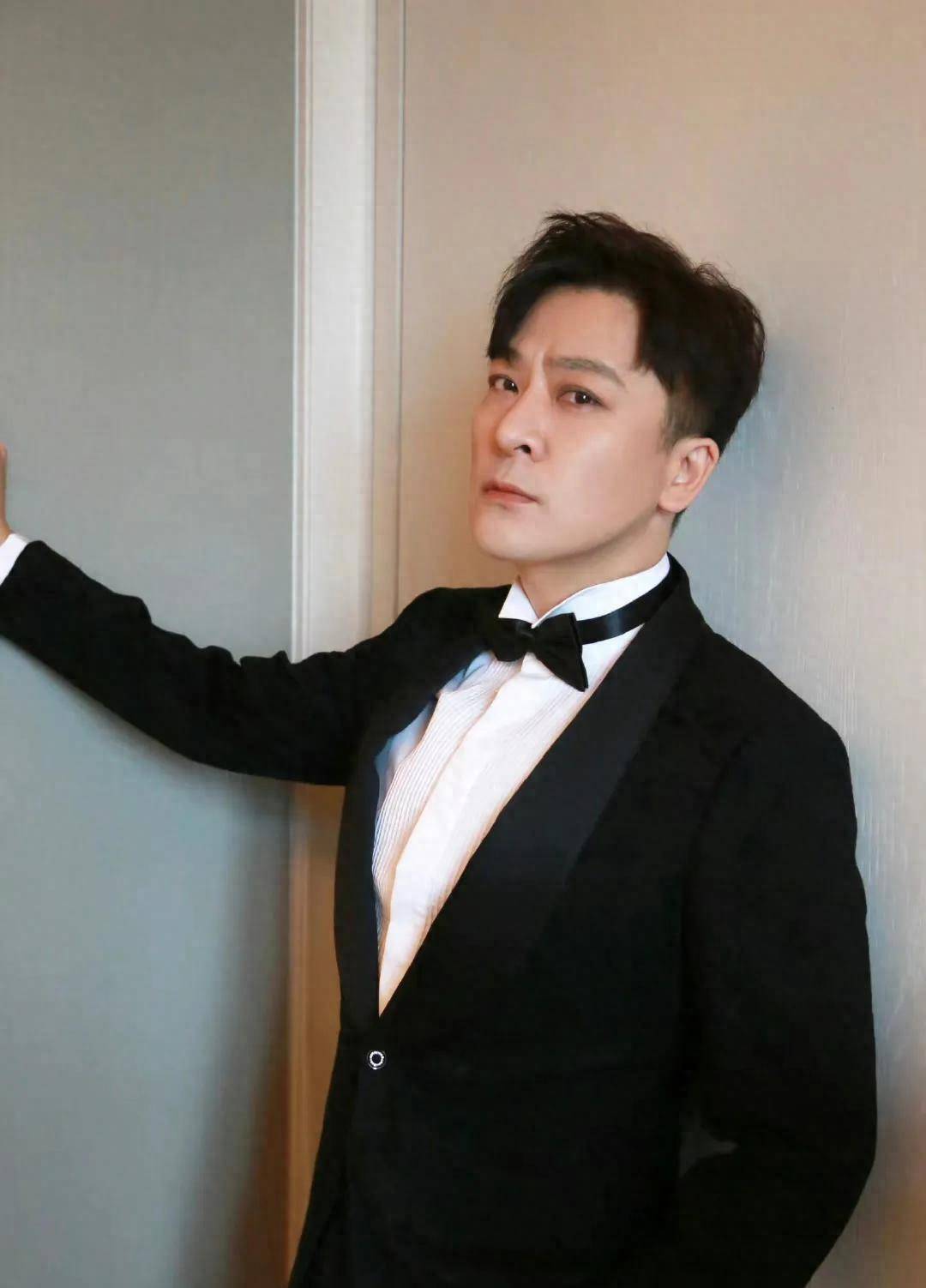 演员于毅:被郭靖宇看好,不让妻子来剧组,今婚姻幸福_沙袋_杨志刚_丫头