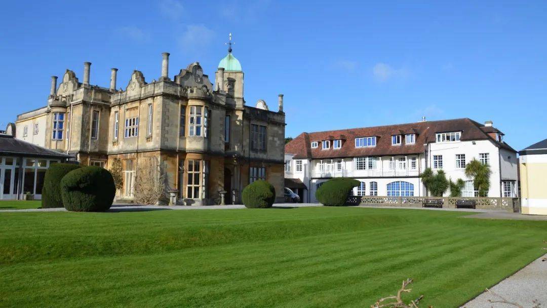 badminton school正式官宣必益教育为官方认证考试中心!