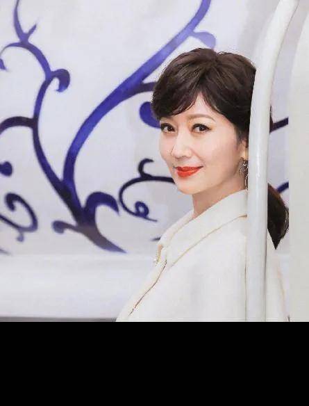 除此之外你觉得哪位女明星拥有不老容颜,欢迎大家讨论交流