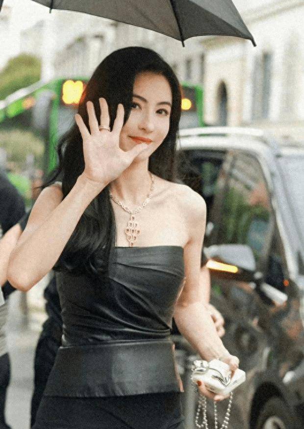 43岁张柏芝美貌征服米兰时装周!
