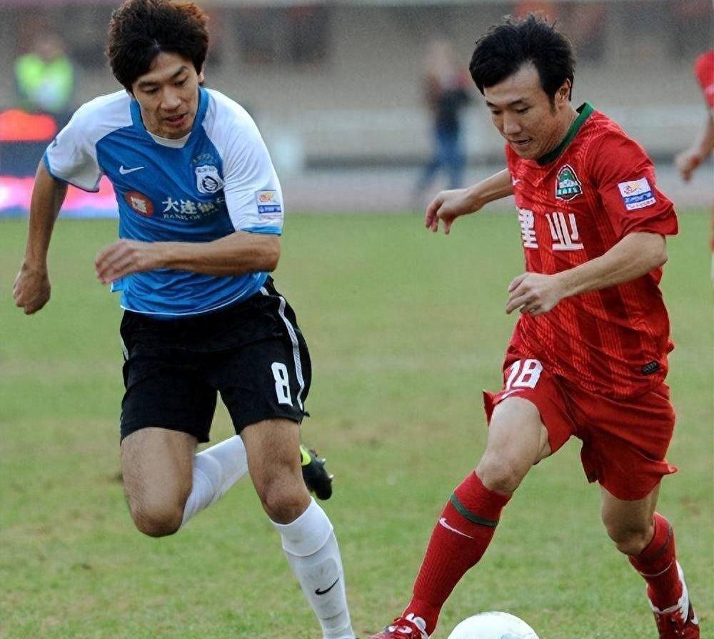 大连,这座在我们足球历史上有着新的地位的城市,自从上世纪90年代以来