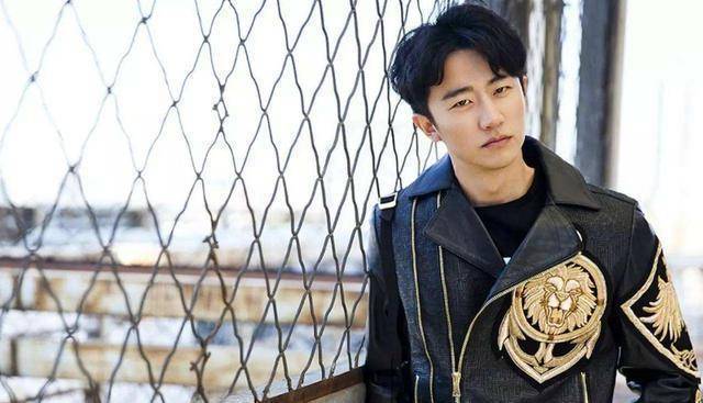 黄轩一直以来感情生活比较寡淡,因为他的原生家庭对他的影响?