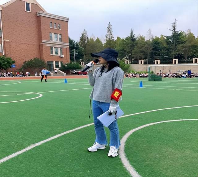 青岛升平路小学秋季运动会隆重举行_比赛_家长_同学