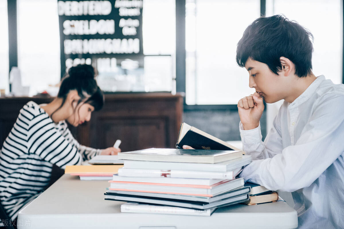 mba 跟普通硕士有什么区别？