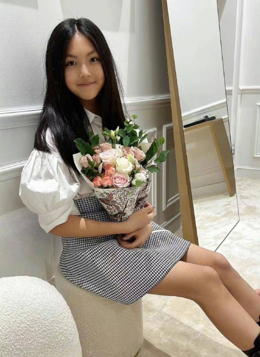 李湘女儿王诗龄近照