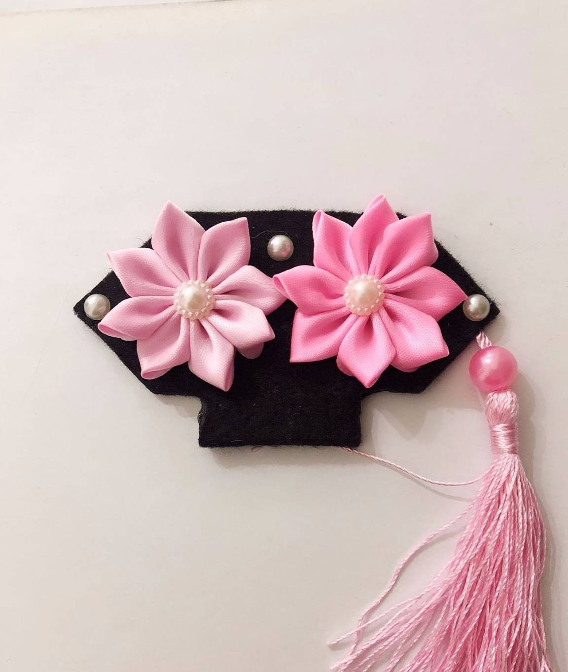 手工发饰:用不织布制作复古风旗头发夹,像不像小格格?_丝带_花朵_形状