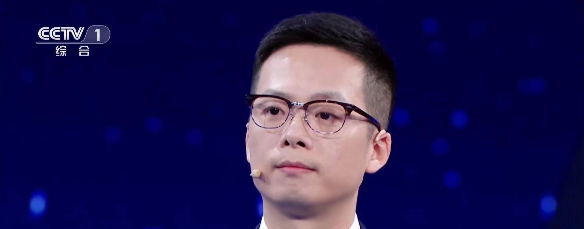 央视主持人大赛第三场,青岛台王航第一有争议,淘汰江西台李征很现实